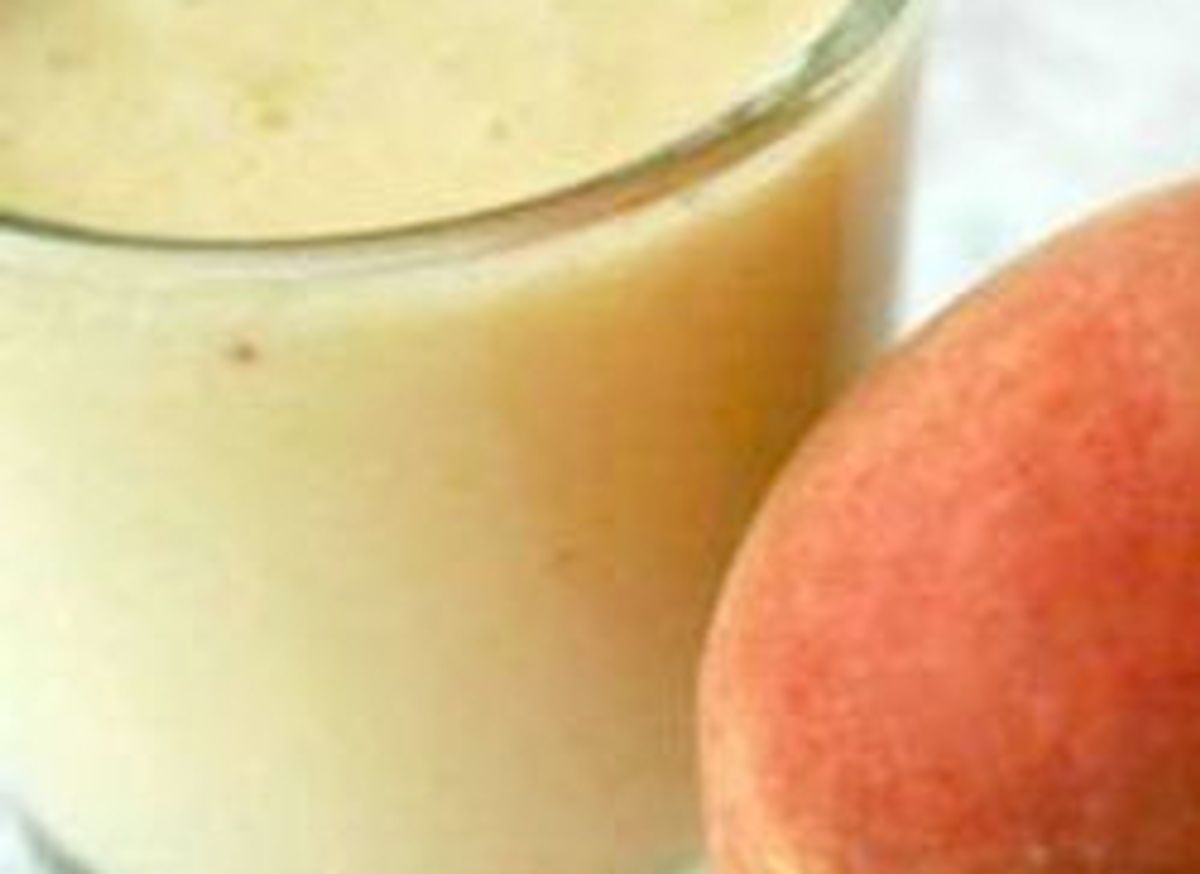 Smoothie pêche lait damande FemininBio