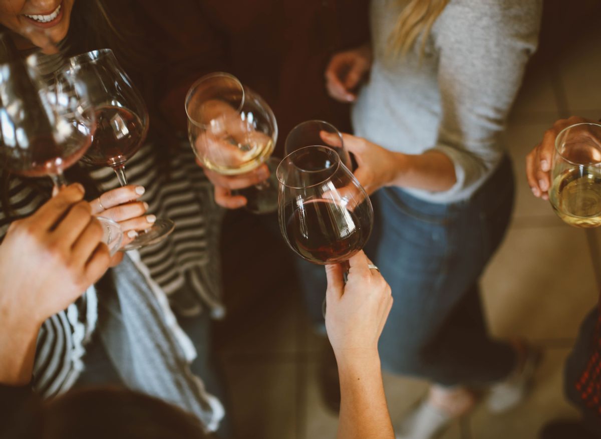 Trop mangé, trop bu : que faire en cas de digestion difficile