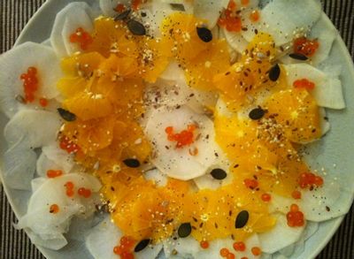 Salade orange, daikon et œufs de saumon