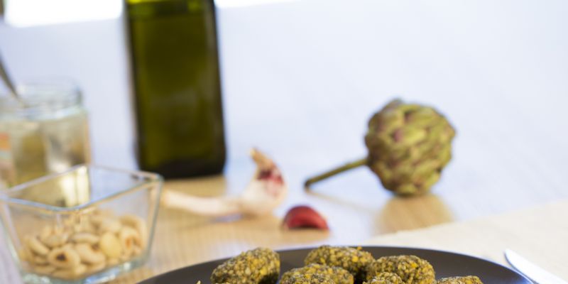 Recette gnocchi de lentilles vertes du Puy, petits pois et artichauts grillés aux amandes