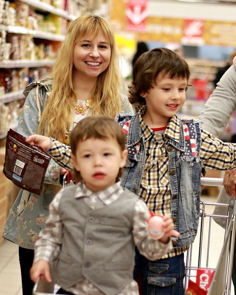 Que faire lorsque votre enfant fait un gros caprice au supermarché ? -  FemininBio