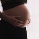Shiatsu : 5 postures pour faciliter la descente du bébé avant l'accouchement