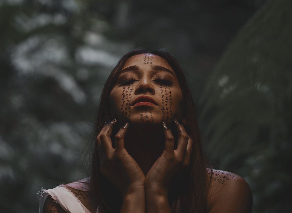 La sorcire : pourquoi est-elle le symbole du fminin sacr ? - FemininBio