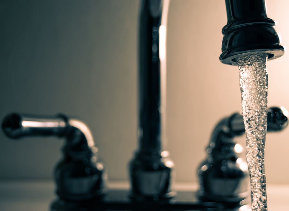 Quatre idées pour purifier l'eau du robinet
